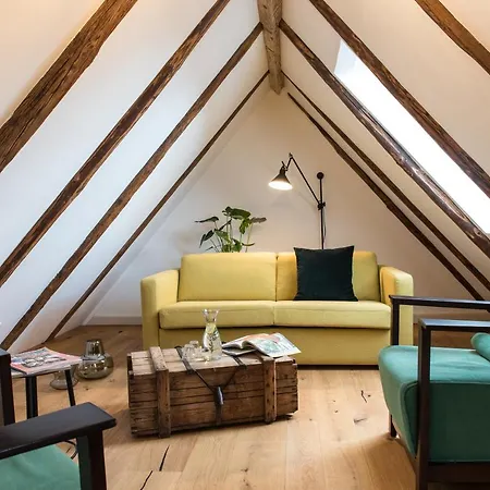 公寓 Palais Wunderlich 拉尔